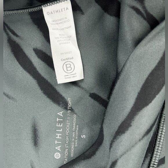 Athleta Salutation Stash Pocket Leggings Small - Picture 10 of 11